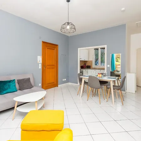 Beautiful & Large Sea View Daire *