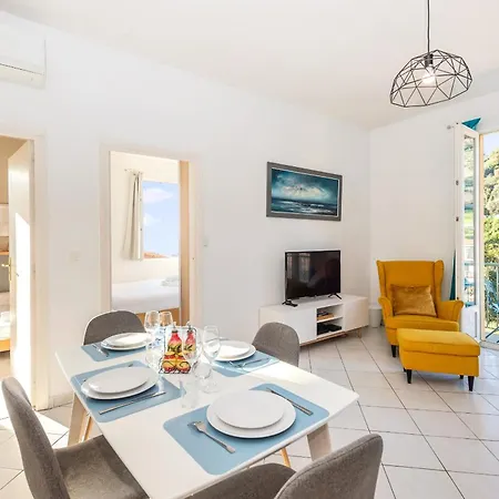 Daire Beautiful & Large Sea View Menton
